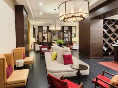 Home2 By Hilton Downtown 3*