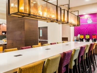 Home2 By Hilton Downtown 3*